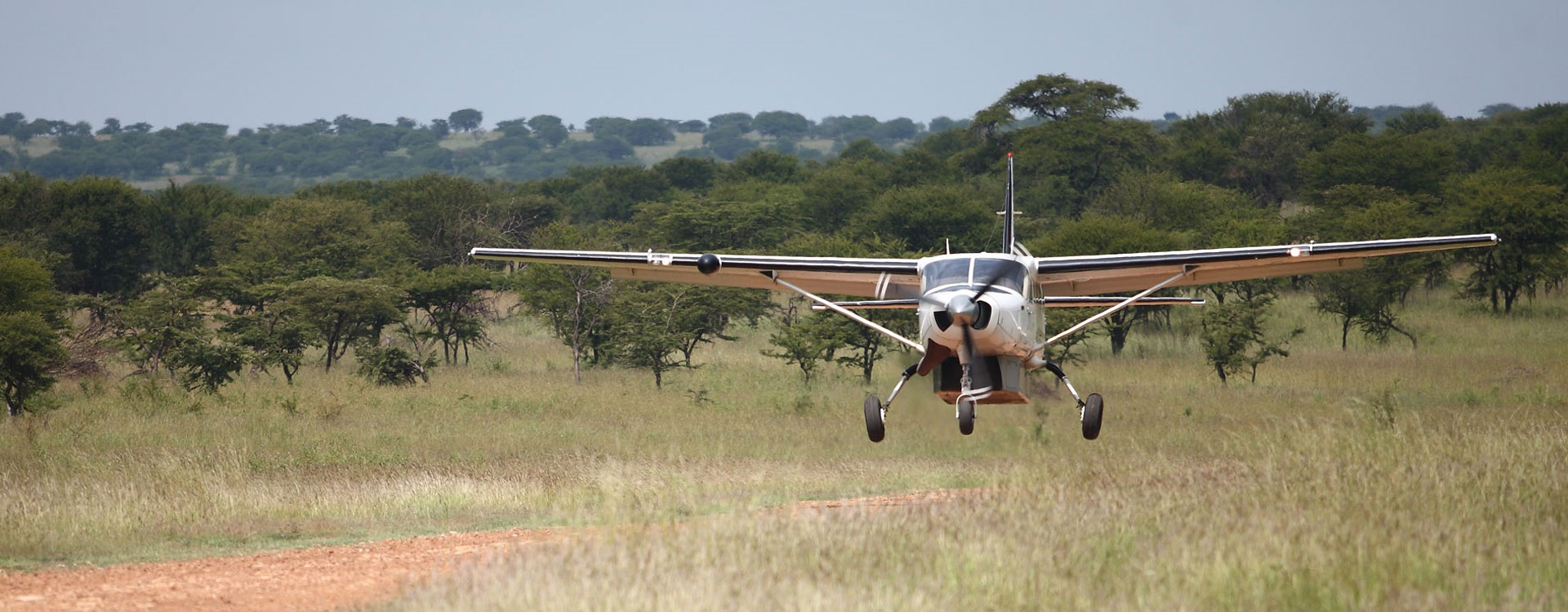 Classic Makgadikgadi, Okavango Delta & Linyanti Fly-in Safari Tour