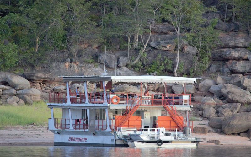 Abangane Houseboat