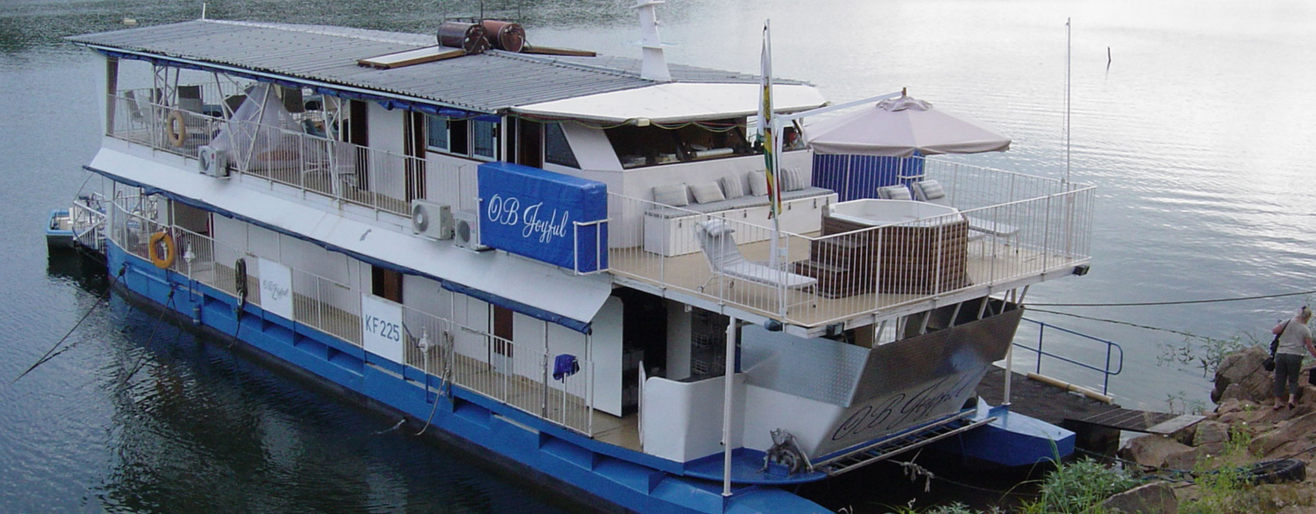 OB Joyful Houseboat