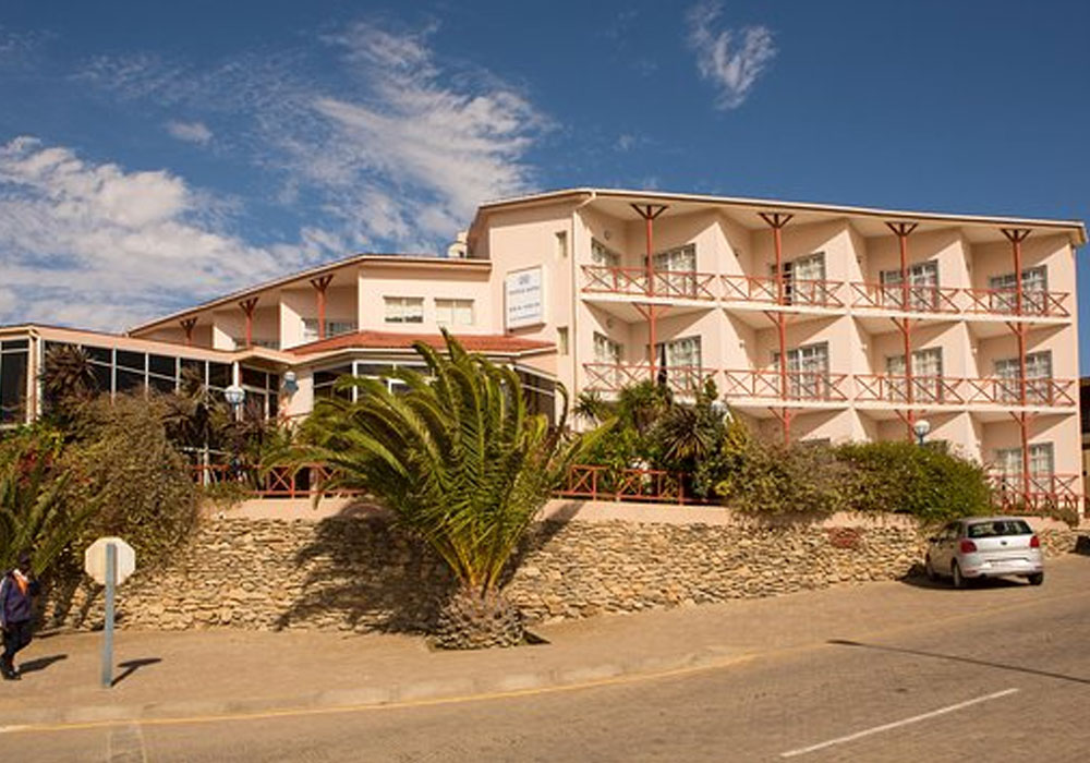 Sea-View Hotel