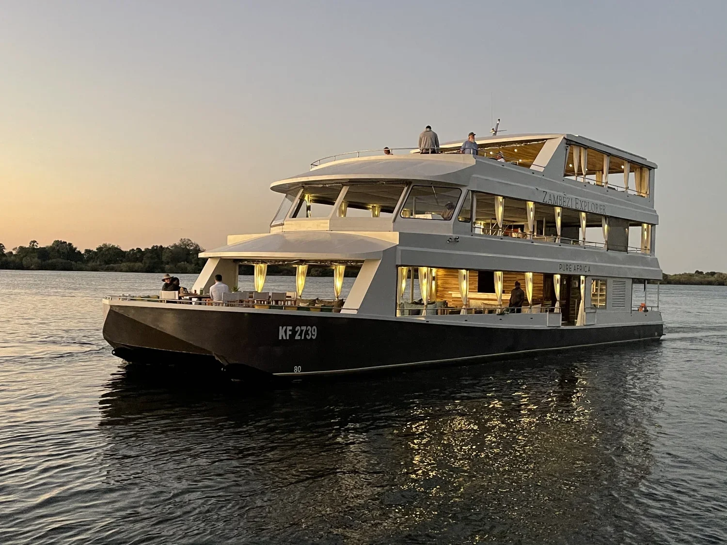 Sunset and Dinner Cruise Victoria Falls